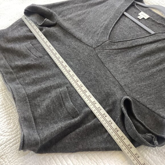 Witchery Womens M/L Charcoal Gray Knit Poncho Sweater With Pockets & V-Neckline - Picture 8 of 9